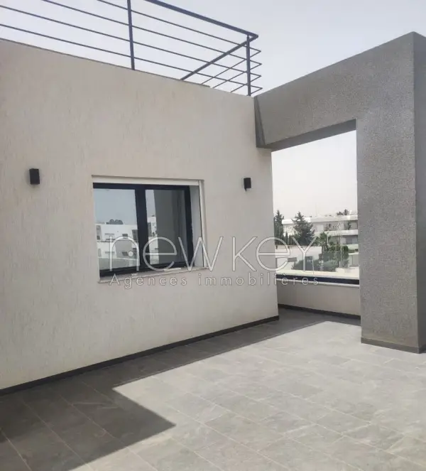 Un Bel Appartement S+2 à vendre à La Soukra - 4