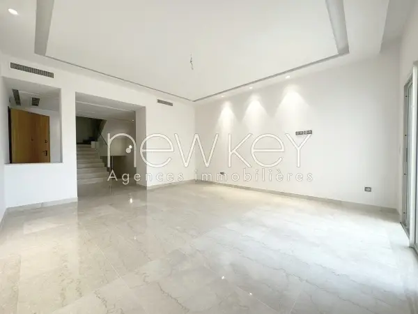 Duplex S4 avec jardin à vendre aux Berges du Lac 2 - 1