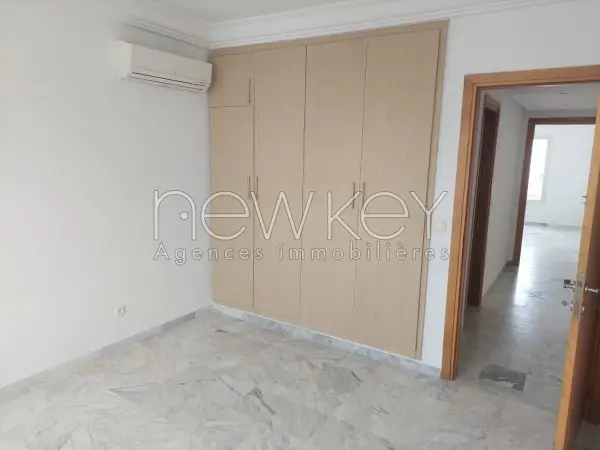 A louer un appartement s+2 à la Marsa - 1