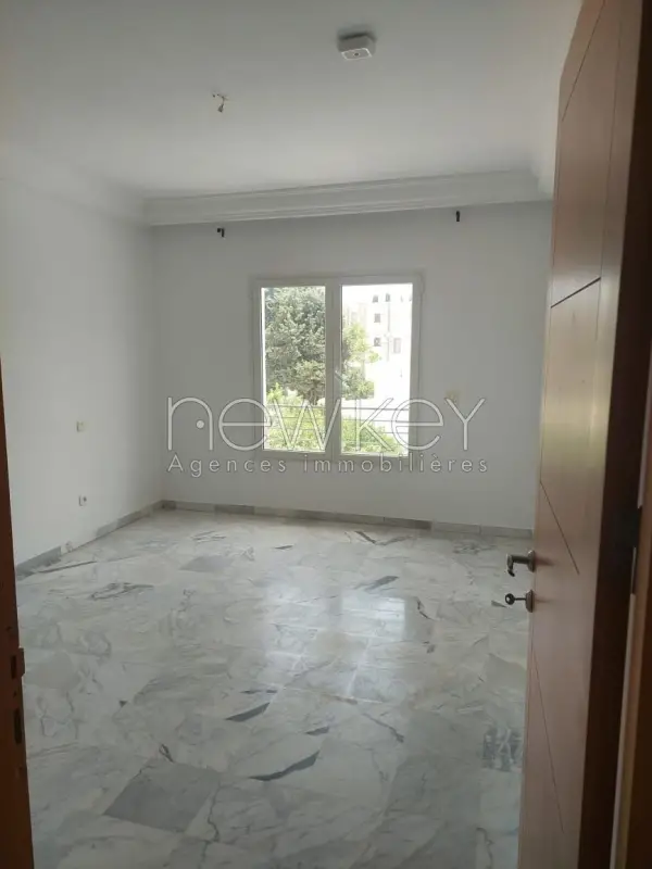 A louer un appartement s+2 à la Marsa - 2