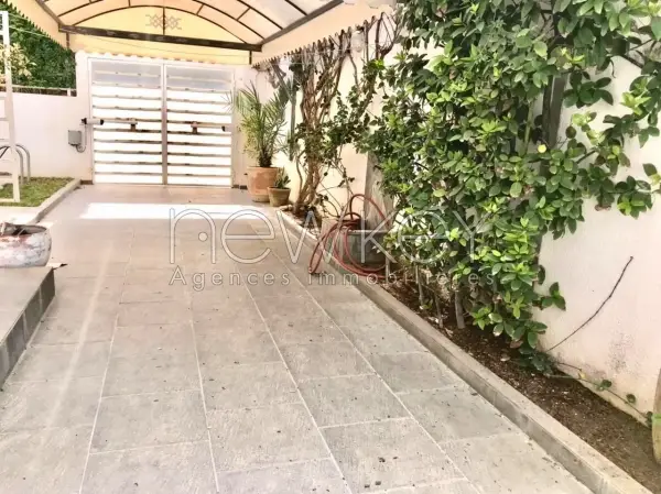 villa s+5 avec piscine - 10