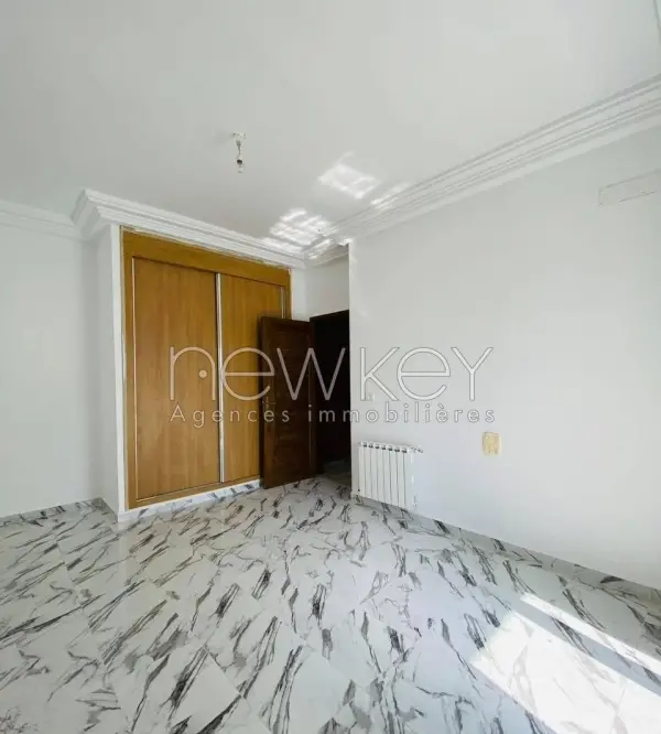 Un Bel Appartement S+2 à louer à Ain Zaghouan Nord - 3