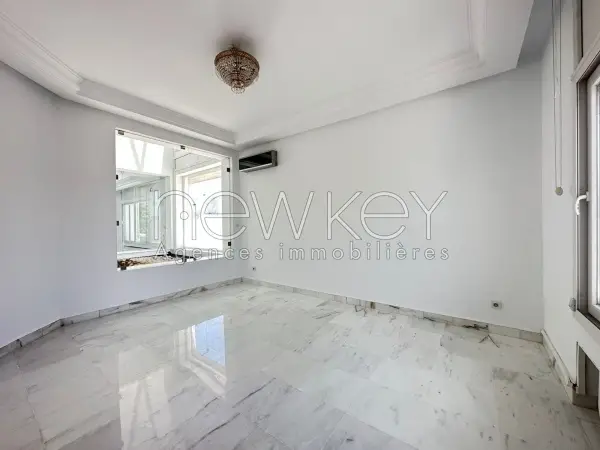 Villa S4 avec piscine et jardin à louer au Lac 2 - 4