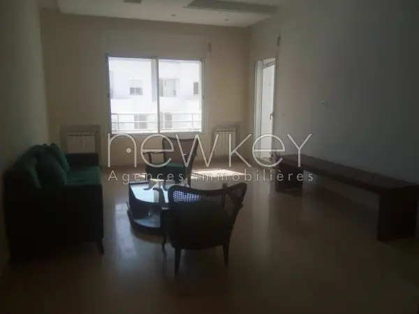 Un Bel Appartement S+2 près du parc à La Soukra - 1