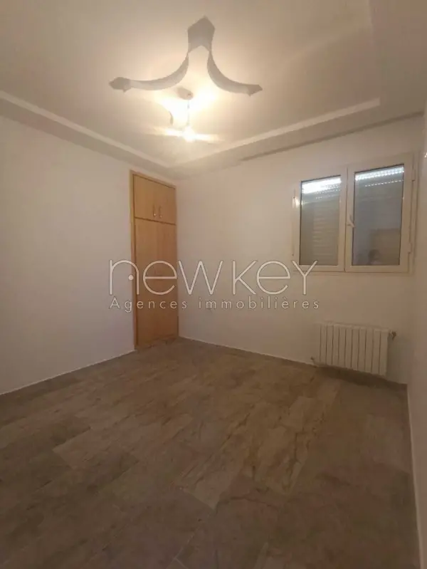 Appartement s+3 à la Marsa - 3