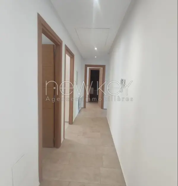 Appartement S+3 à vendre à La Soukra - 4