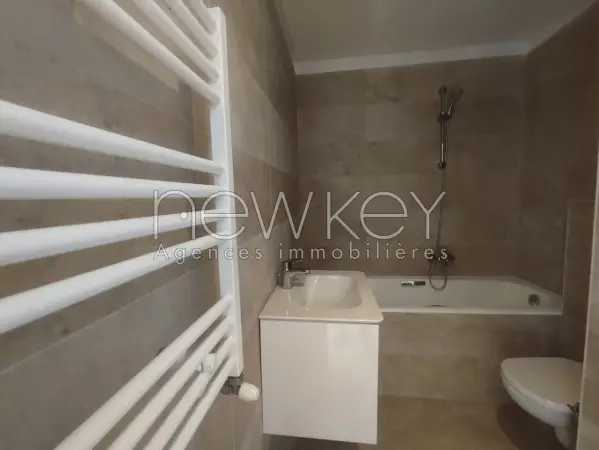 Appartement S+3 à vendre à La Soukra - 8