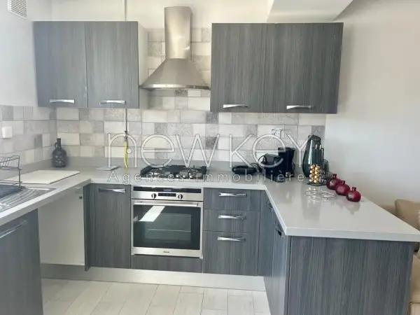 Appartement S1 vide avec vue dégagée à louer aux Jardins de Carthage - 3