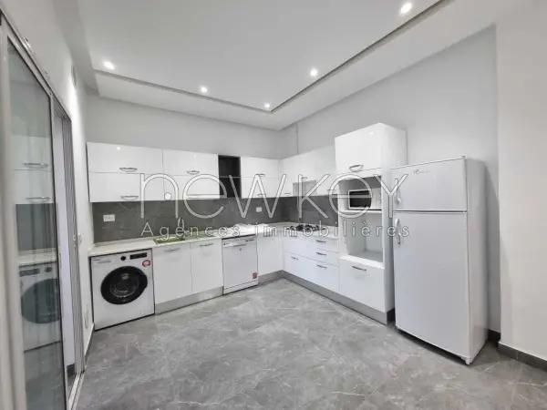 Appartement S+2 meublé à louer à la Marsa - 2