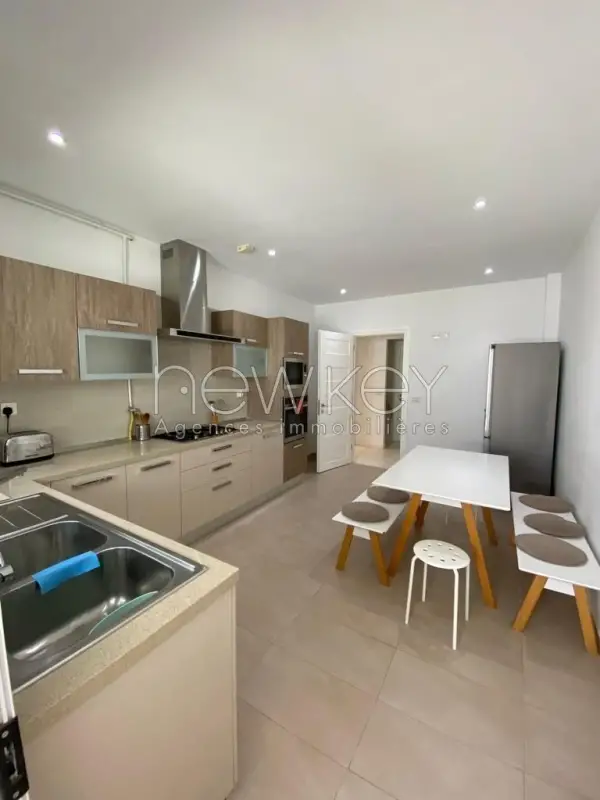 Un appartement s+3 meublé à Gammarth - 6