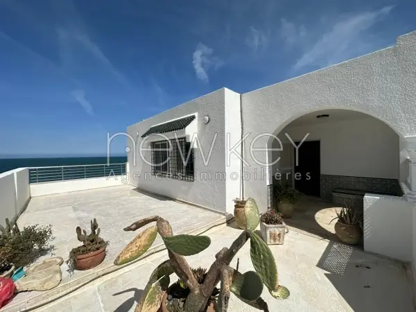 Superbe penthouse s+3 vue imprenable sur mer à la marsa - 1