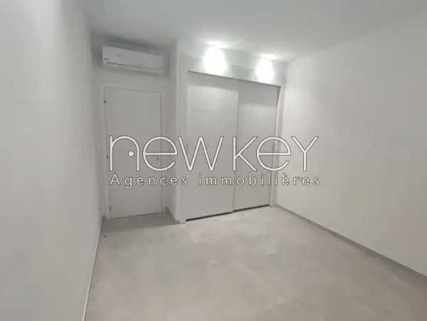 Un Bel Appartement Neuf S+2 à louer à La Soukra - 2