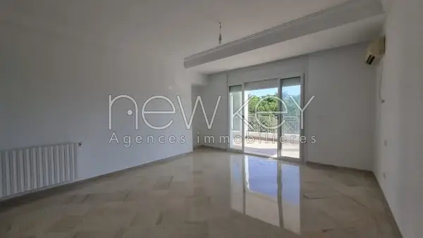 Bel appartement S+3 à la Marsa - 4