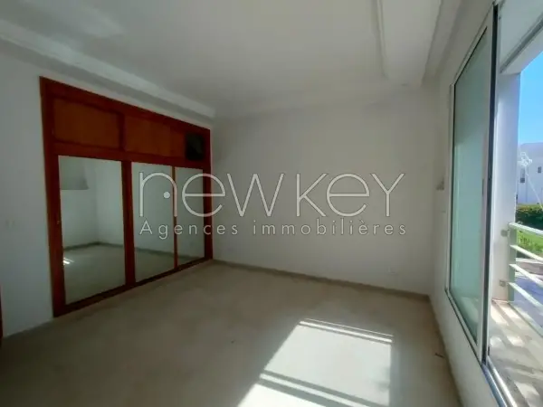Un joli étage de villa S3 à la Marsa - 10