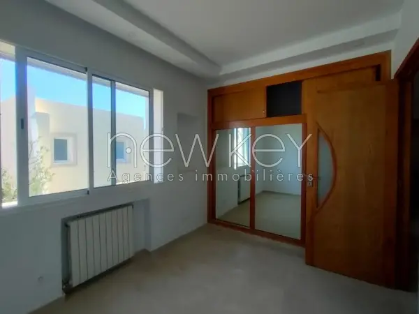Un joli étage de villa S3 à la Marsa - 8