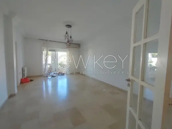 Un étage de villa S3 à la Marsa - 1