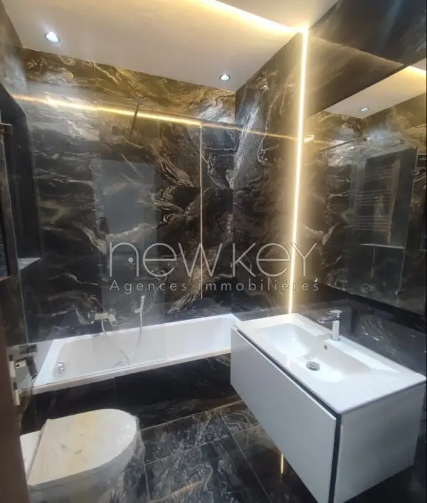 Un Duplex S+3 avec jardin à vendre à La Soukra - 5
