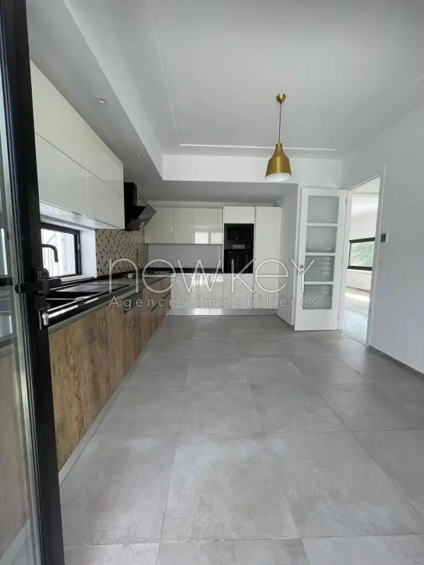 Duplex s+3 à Gammarth - 6