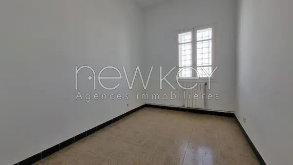 Etage de villa s+5 a la Marsa - 3