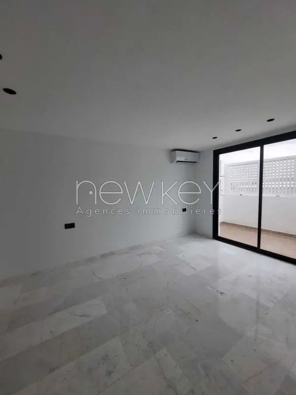 Magnifique duplex S+3 à vendre à la Marsa - 11