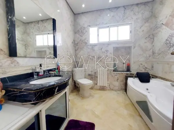 Magnifique villa S+4 à Gammarth - 11