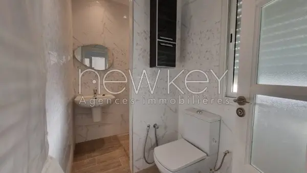 Bel appartement S+3 neuf à la Marsa - 3