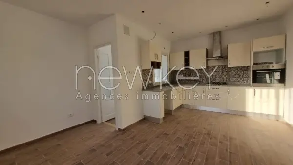 Bel appartement S+3 neuf à la Marsa - 8