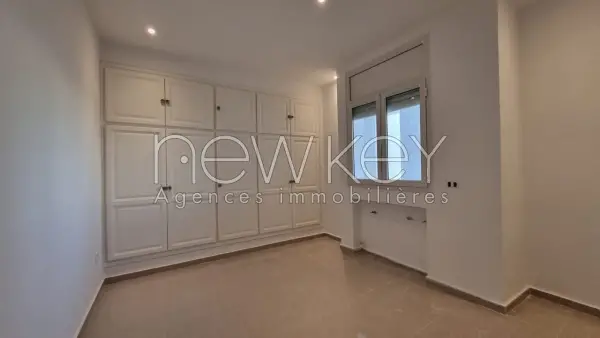 Bel appartement S+3 neuf à la Marsa - 2