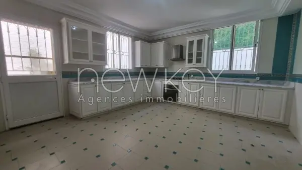 Triplex s 3 avec jardin à Gammarth - 16