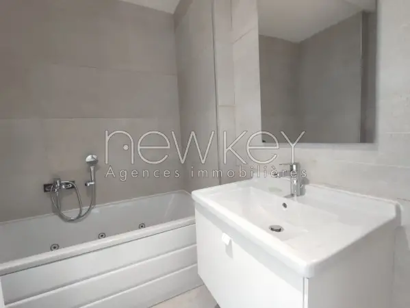 Un Bel Appartement S+3 Neuf à louer à La Soukra - 8