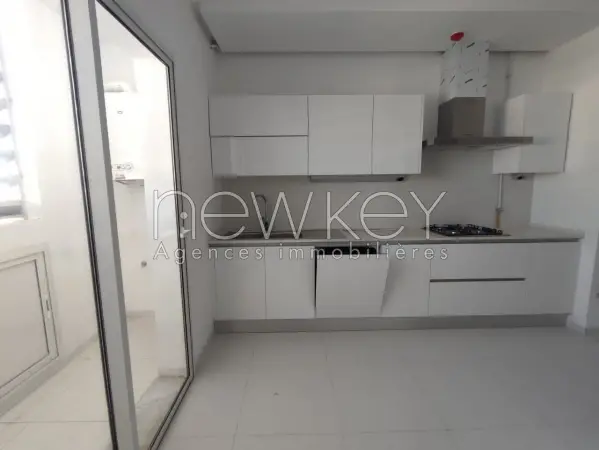Un Bel Appartement S+3 Neuf à louer à La Soukra - 2