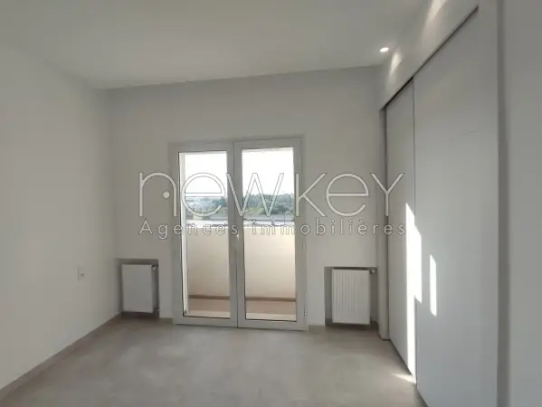 Un Bel Appartement S+3 Neuf à louer à La Soukra - 5