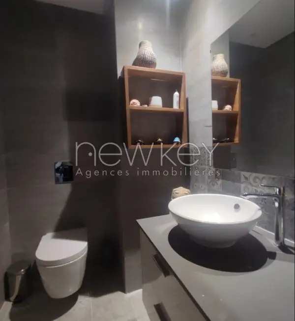Un Appartement Luxueux S+2 à louer à La Soukra - 6
