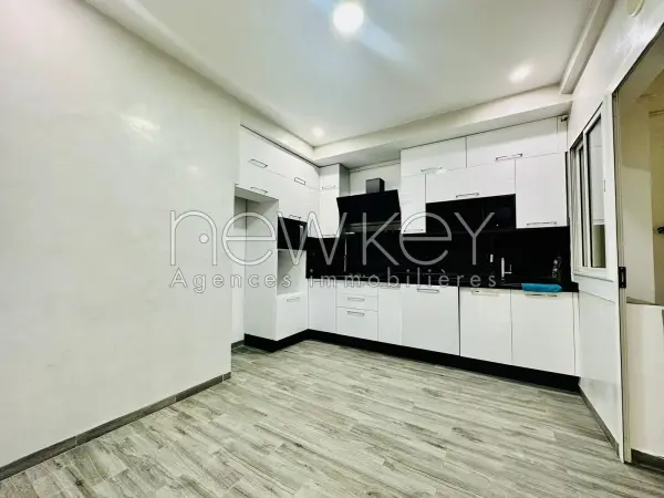 Un Superbe Appartement S+3 avec piscine à La Soukra - 2
