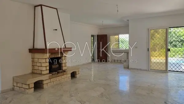 Villa s+5 avec piscine à la Marsa - 2