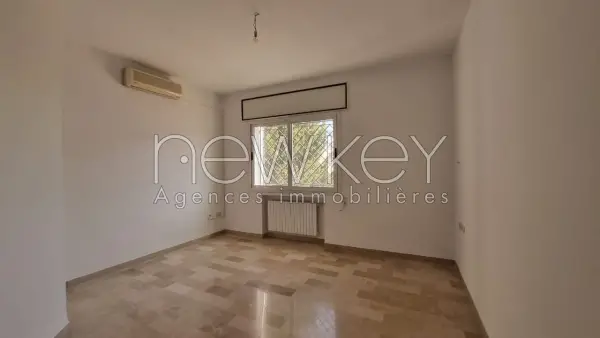 Villa s+5 avec piscine à la Marsa - 17