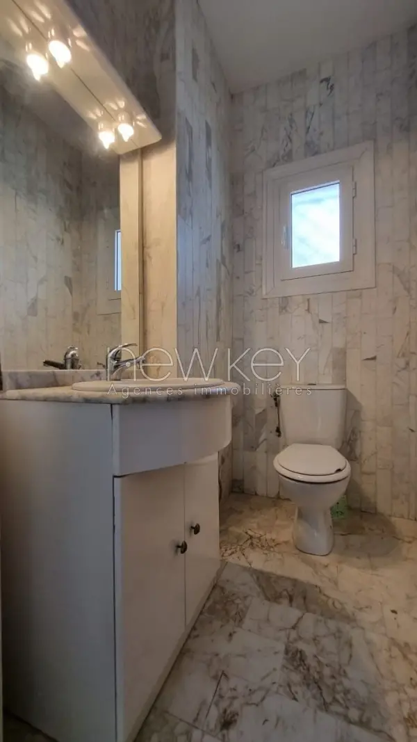 Villa s+5 avec piscine à la Marsa - 19