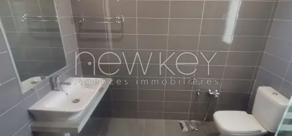 Un Appartement S+3 Neuf à Ain Zaghouan Nord - 4