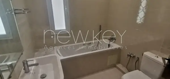 Un Appartement S+3 Neuf à Ain Zaghouan Nord - 5