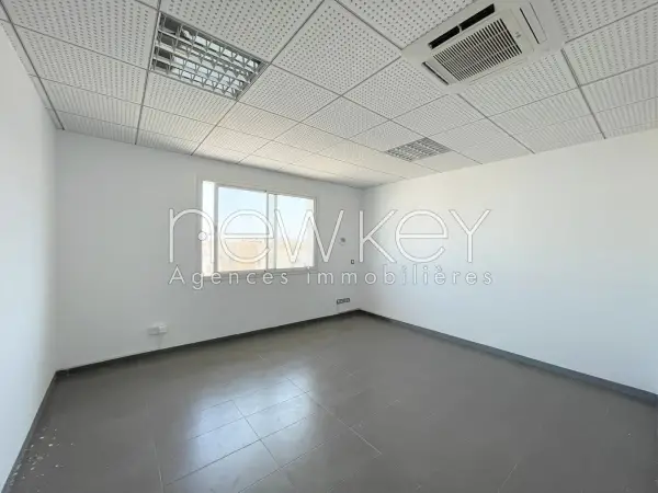 Etage de bureaux à louer aux Berges du lac 2 - 2