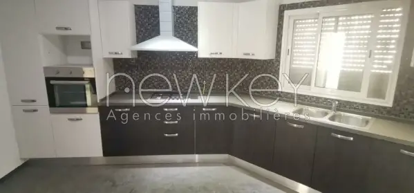 Un Appartement S+3 à Ain Zaghouan Nord - 1