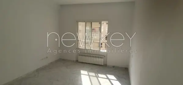 Un Appartement S+3 à Ain Zaghouan Nord - 3