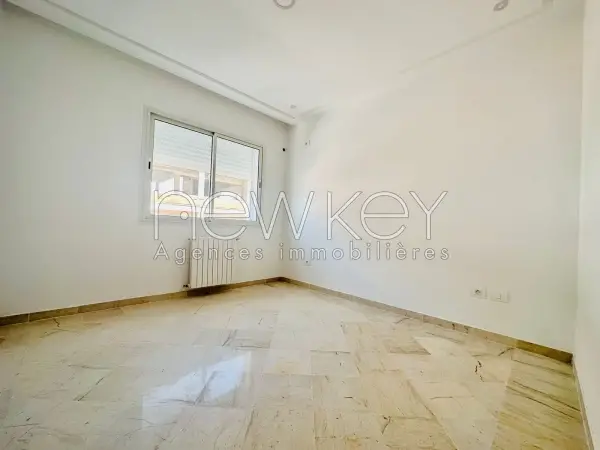 Un Appartement S+2 Neuf à louer à La Soukra - 3