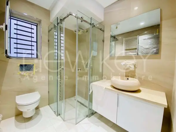 Villa S4 de 250 m² aux Berges du Lac 2 - 8