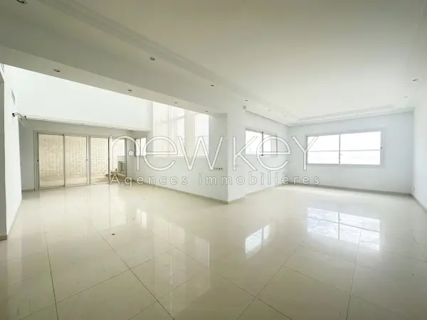 Penthouse de luxe avec piscine et vue sur lac - 3