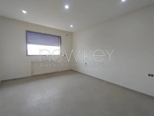 Vente d'un appartement S4 à Byrsa - 1