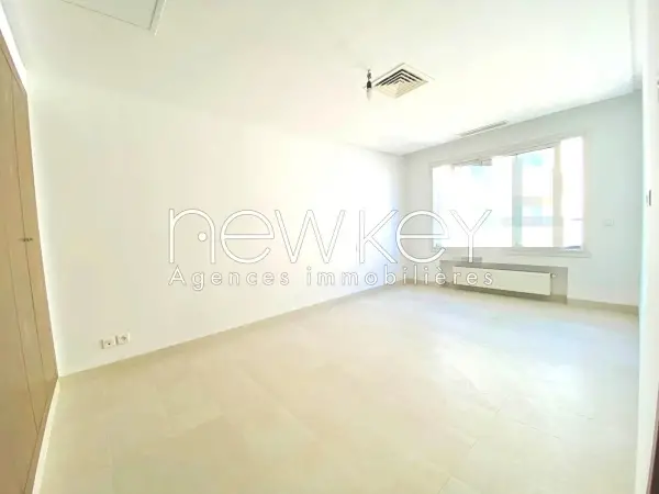 Appartement S2 Spacieux À Vendre Aux Jardins De Carthage - 6