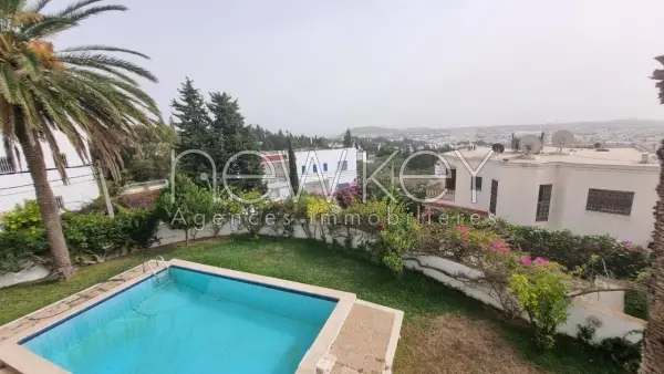 Magnifique villa s+4 à Gammarth - 1