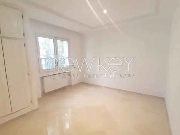 Etage de villa S4 à louer aux Berges de Lac 2 - 3
