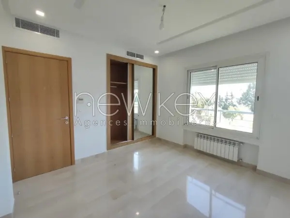 Un Duplex S+3 avec piscine à Chotrana 1 - 6
